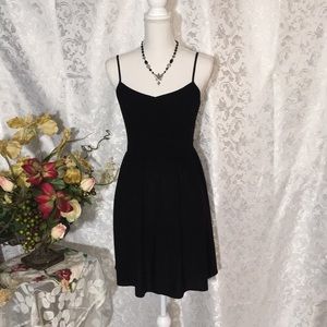 Black dress w adjustable straps in GUC!